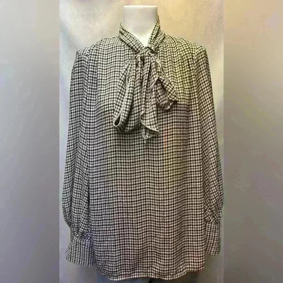 Who What Wear Tops - WHO WHAT WEAR Brown, Black and Tan Houndstooth long sleeve top Size Large